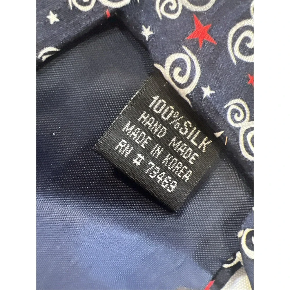 The Disney Store Mickey Mouse and Hearts Black‎ Geometric Necktie 100% Silk 469